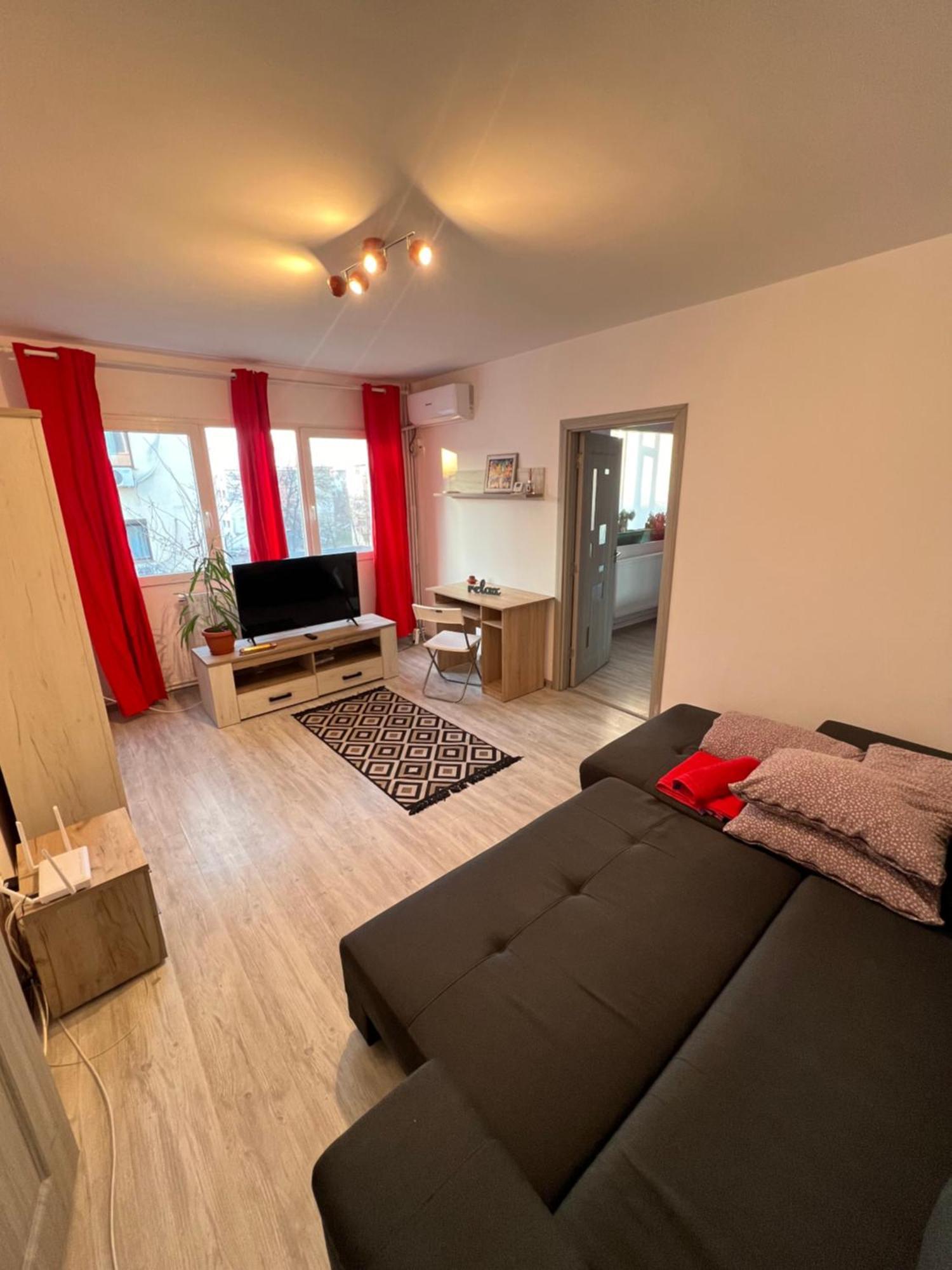 3 Rooms Apartment Airy & Bright Palas Style Jászvásár Kültér fotó